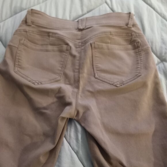 Democracy Jeans 2 - Picture 2 of 5